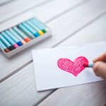 Schrijf een liefdesbrief in boekvorm voor je partner: zo speciaal!